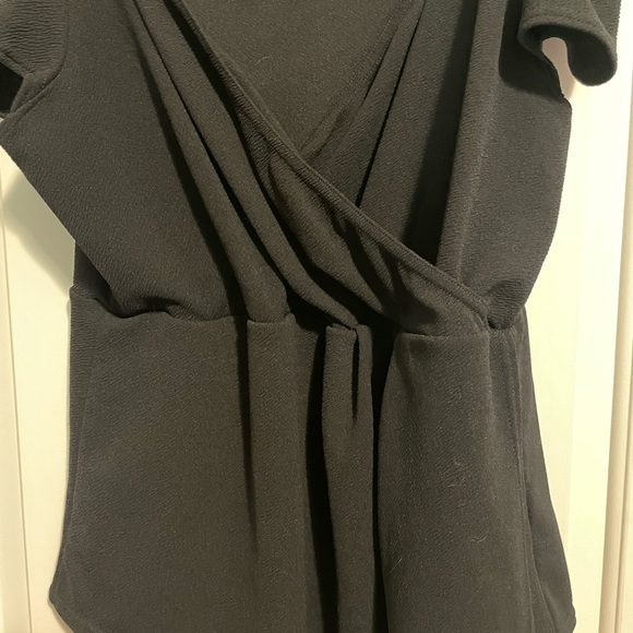 Boohoo black off shoulder top - Picture 2 of 3